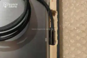 Podłączenie zasilania do tabletu umieszczonego w ramce Mocowanie tabletu - podłączenie zasilania