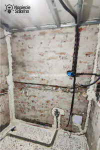 Ocieplenie posadzki pod elektryczne ogrzewanie podłogowe w łazience Instalacja elektryczna w łazience - ocieplenie posadzki pod elektryczne ogrzewanie podłogowe