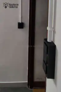 Simon 55 czarny Kontakt-Simon Instalacja elektryczna Simon 55 montowany w systemowej puszce natynkowej