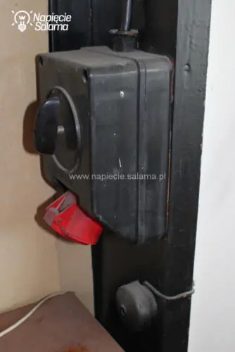 Instalacja elektryczna magazyny hale biura (100)